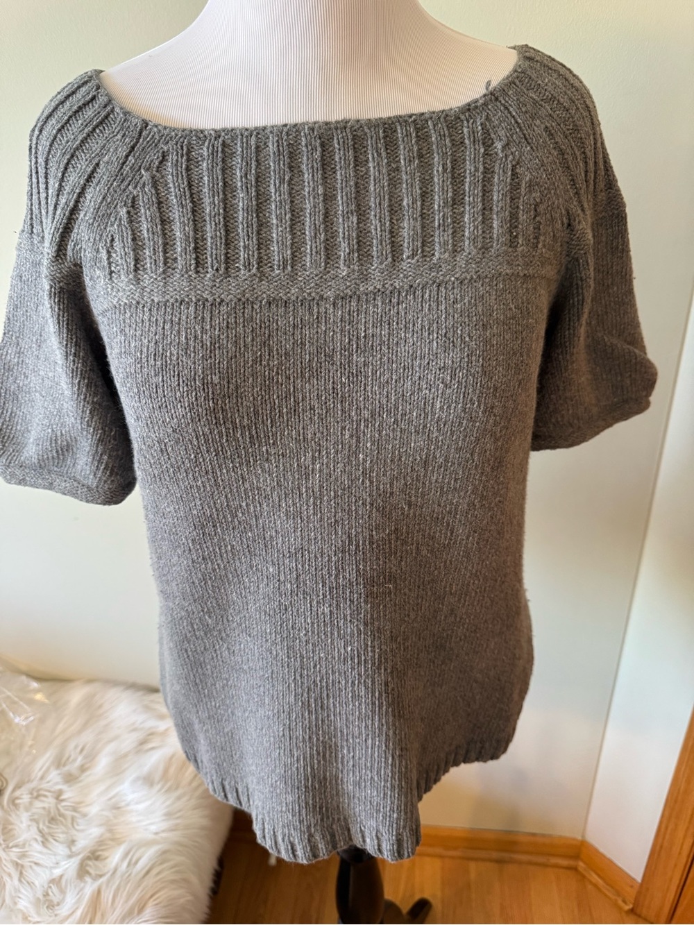 LOFT Gray Off-the-Shoulder Short-Sleeve Sweater
